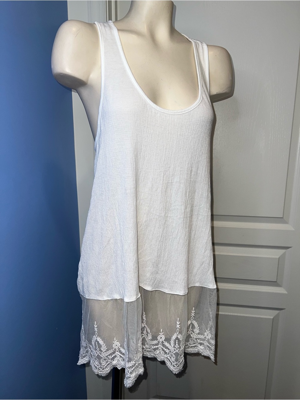 Umgee White Mini Dress with Lace Trim size Large
